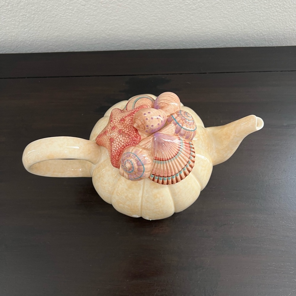 Vintage Fitz and Floyd Cream Seashell Caribbean Teapot w/ lid - Picture 2 of 8
